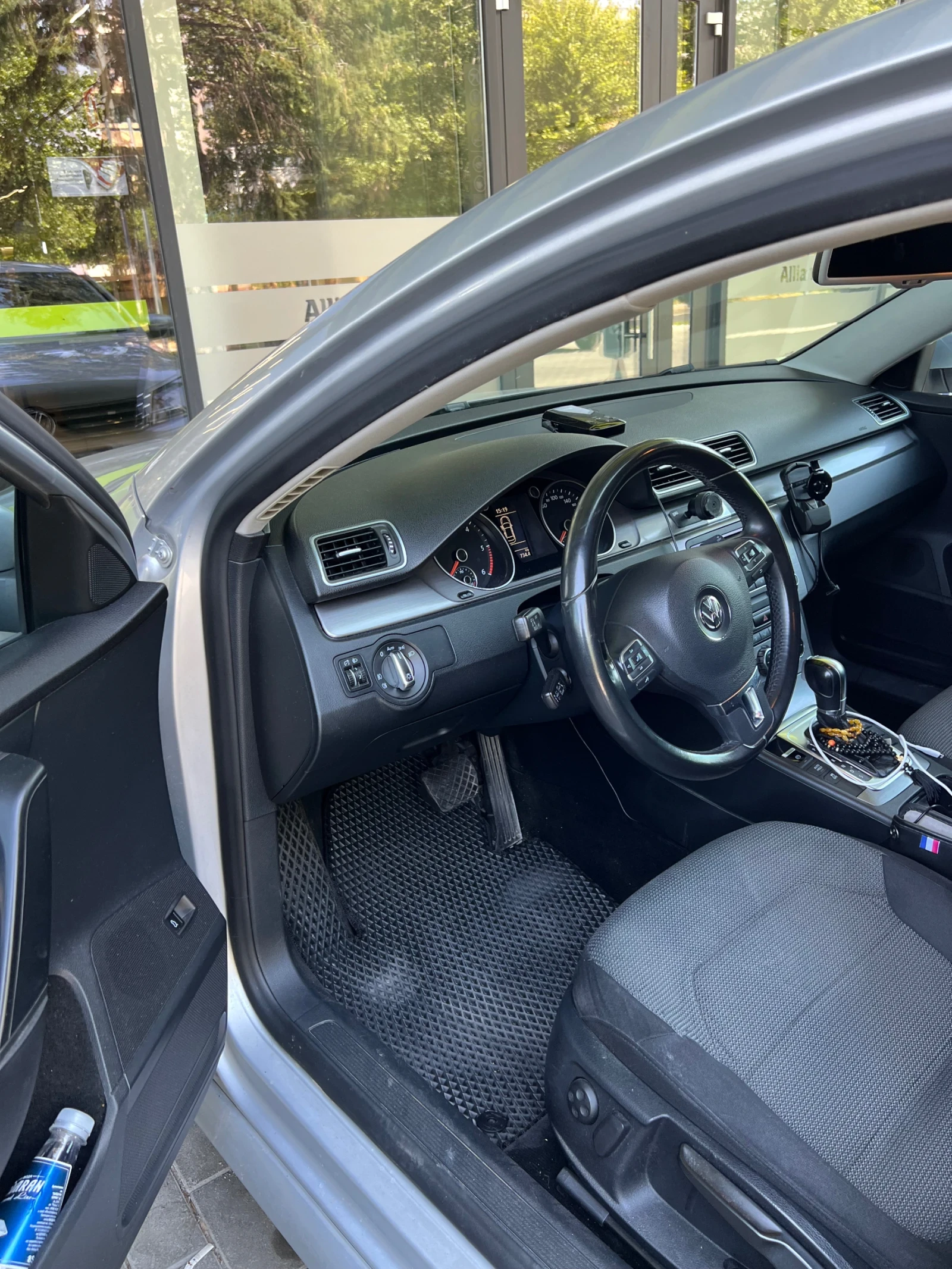 VW Passat B7 - изображение 2