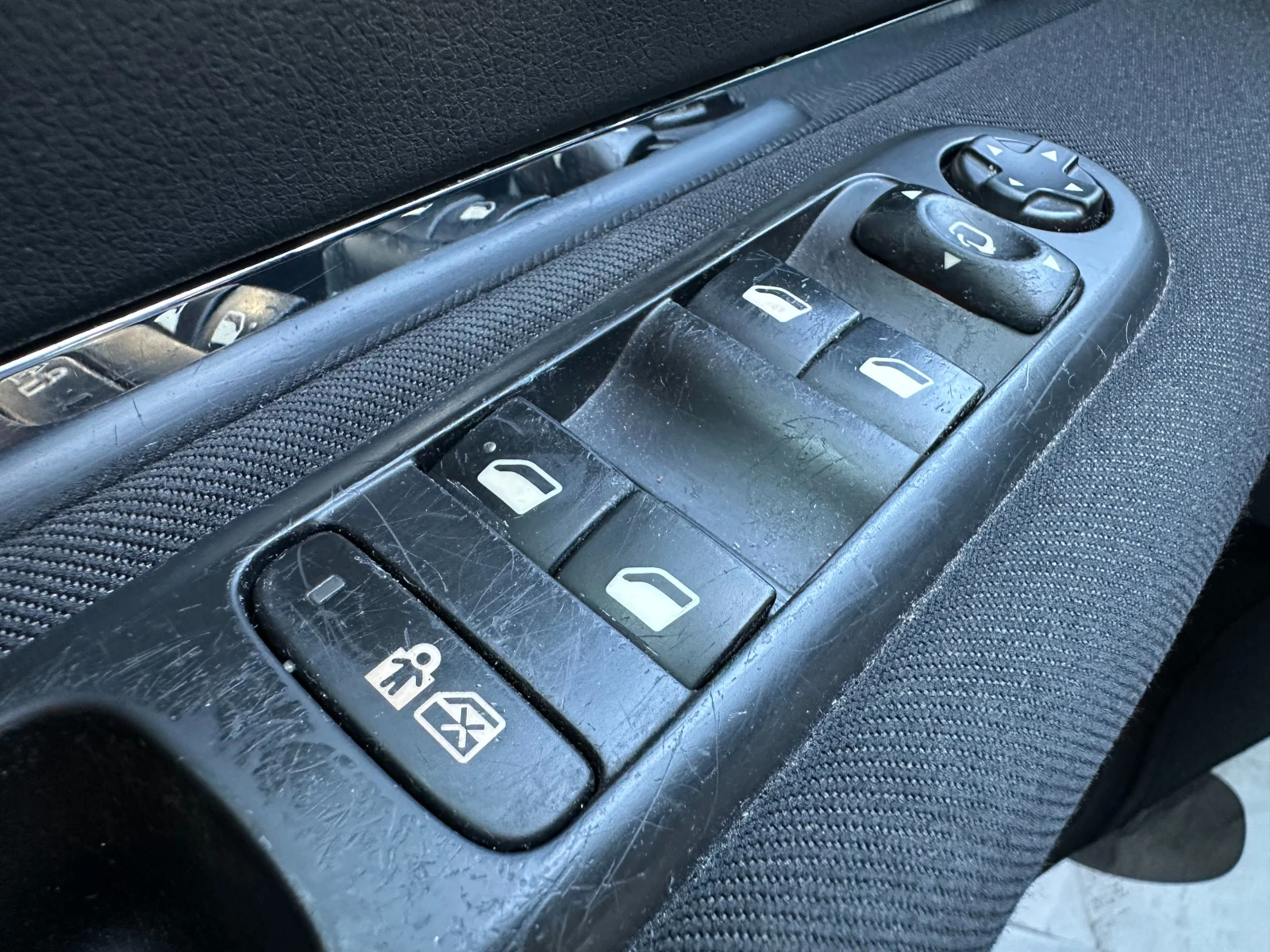 Peugeot 5008 2.0d 163 ..  | Mobile.bg   15