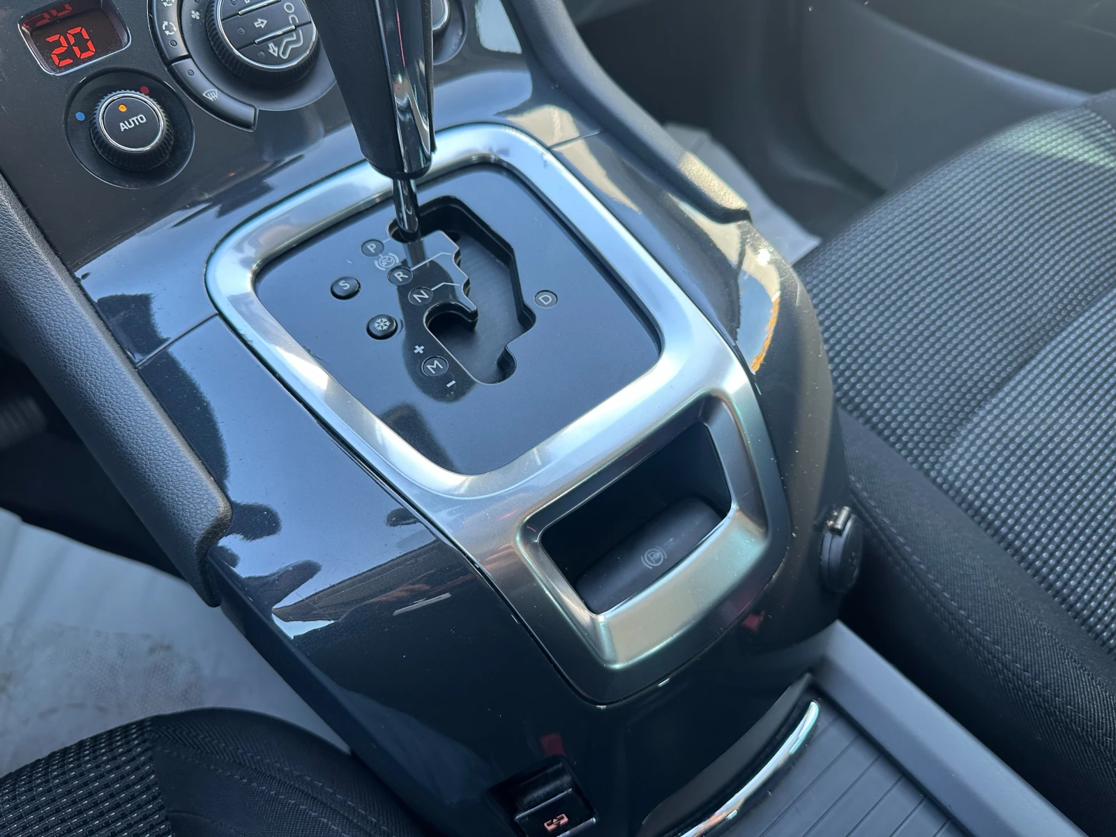 Peugeot 5008 2.0d 163 ..  | Mobile.bg   11