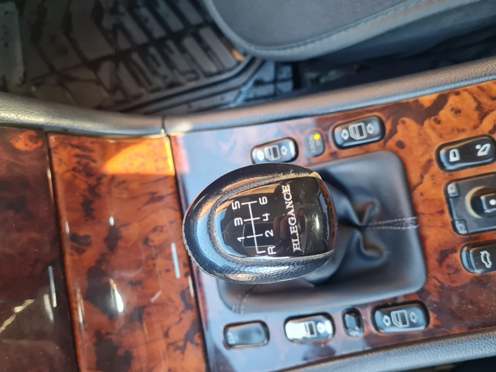 Mercedes-Benz E 220 2.2 elegant - изображение 10