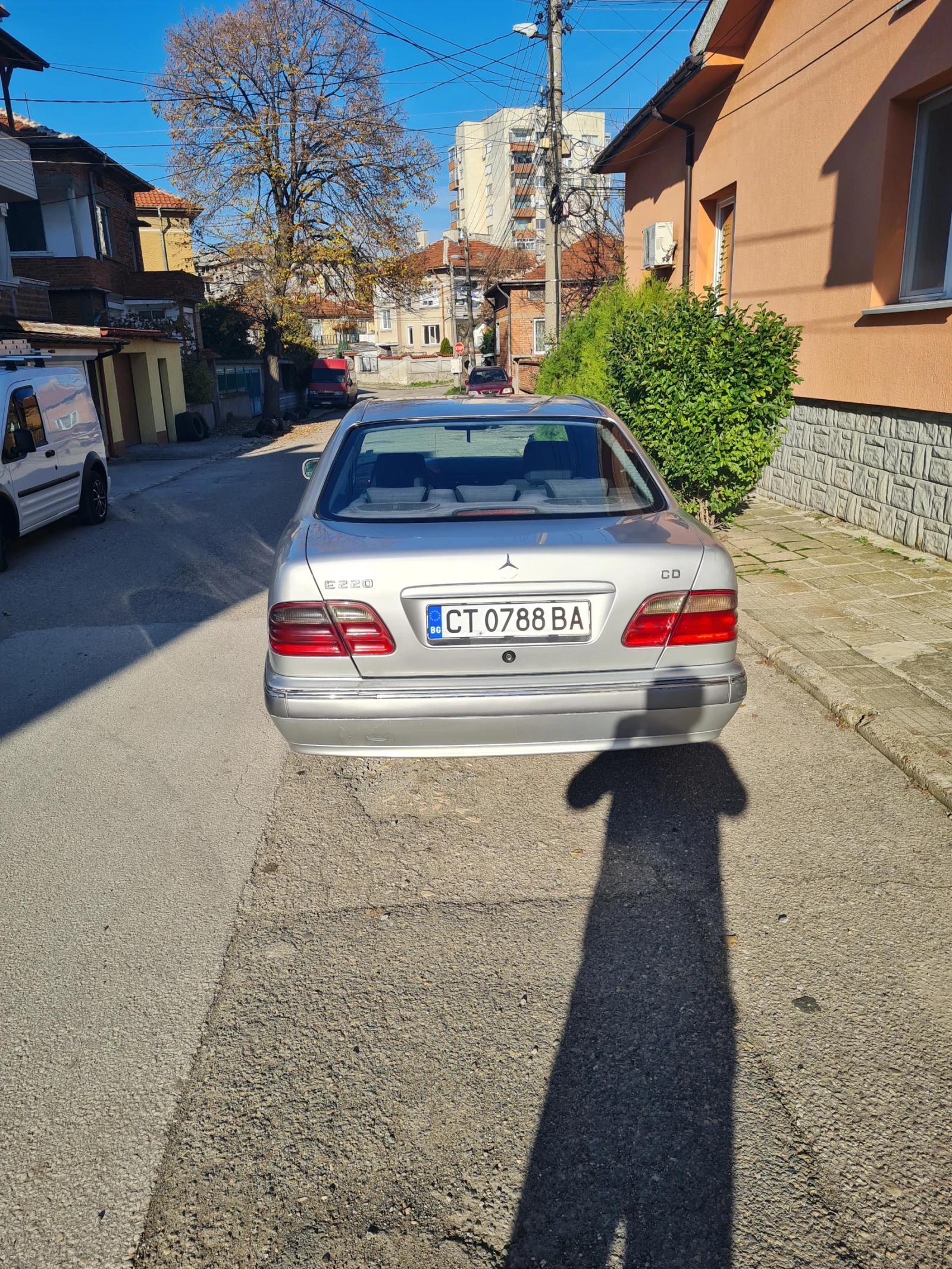 Mercedes-Benz E 220 2.2 elegant - изображение 5