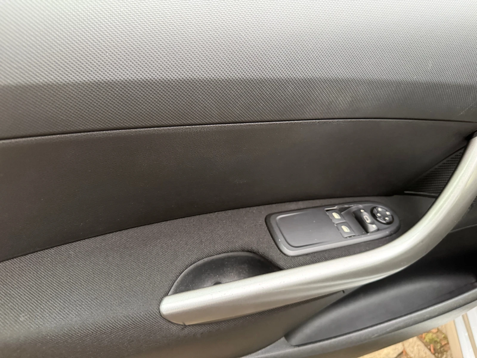 Peugeot 308 1.6 HDI - изображение 7