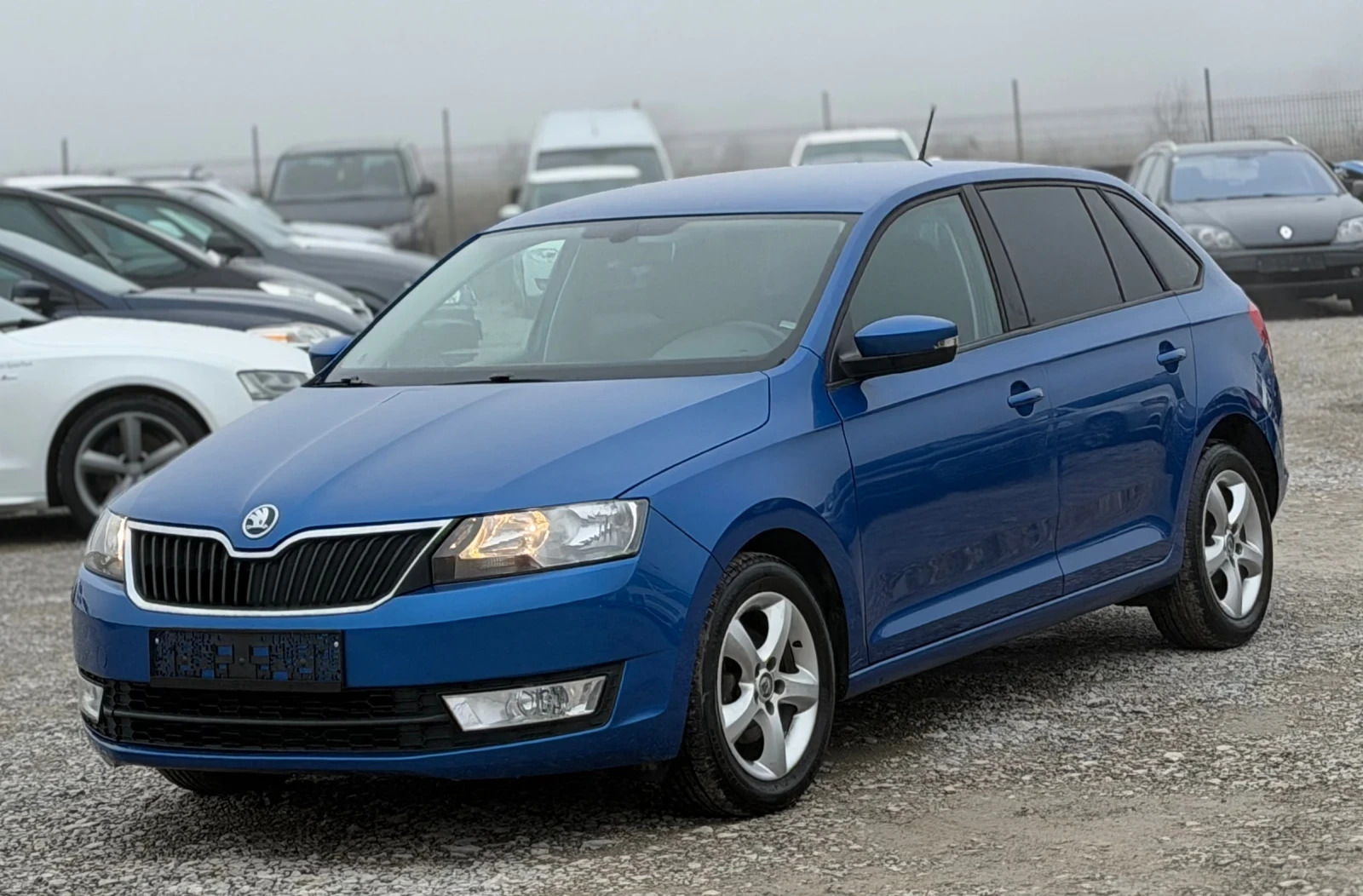 Skoda Rapid 1.4TDi 90�.� * DSG* * �����������*  | Mobile.bg � ����������� 3