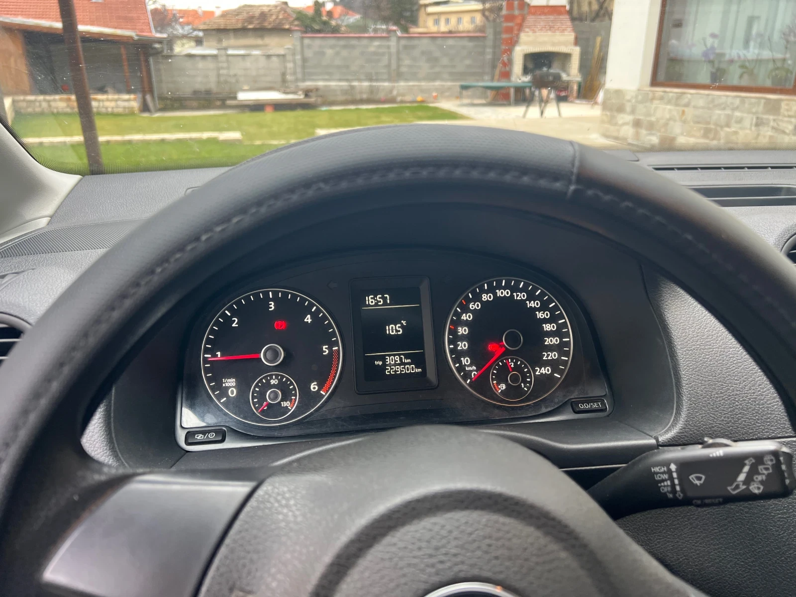 VW Caddy, снимка 7 - Автомобили и джипове - 53947546