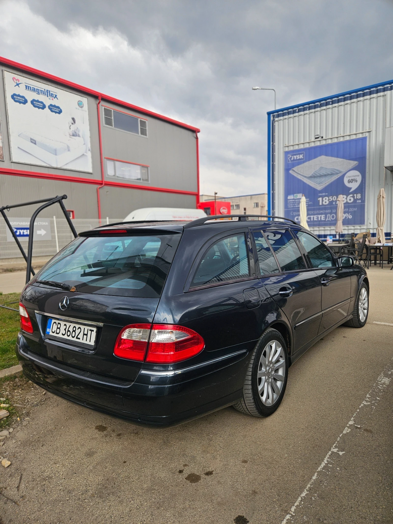 Mercedes-Benz E 500, снимка 6 - Автомобили и джипове - 53918347