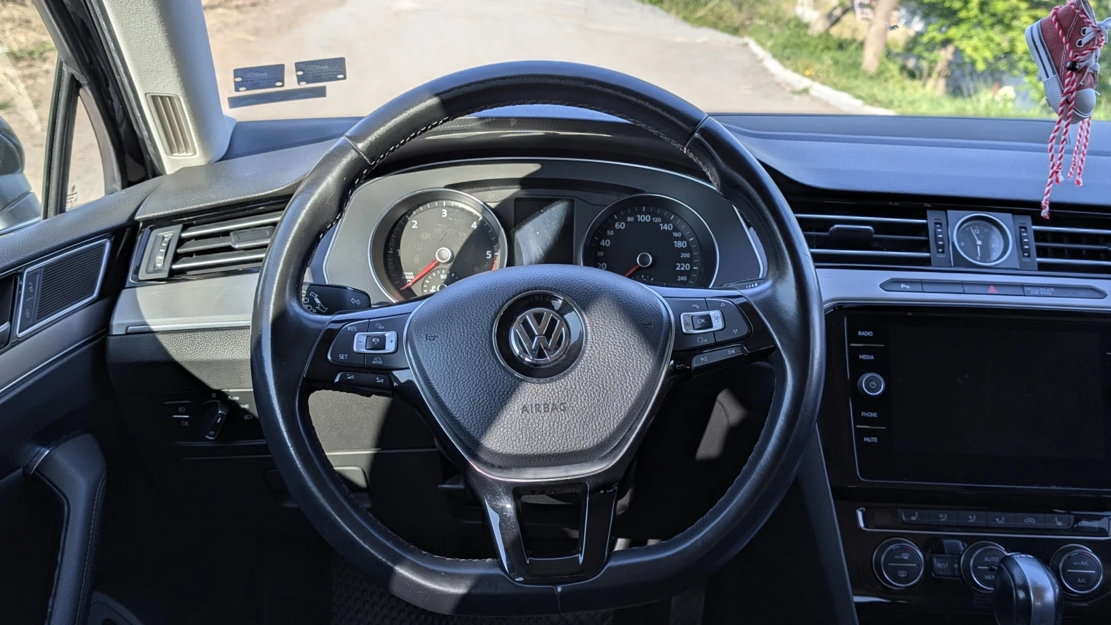 VW Passat 2.0 tdi / 190 к.с., снимка 10 - Автомобили и джипове - 54483430