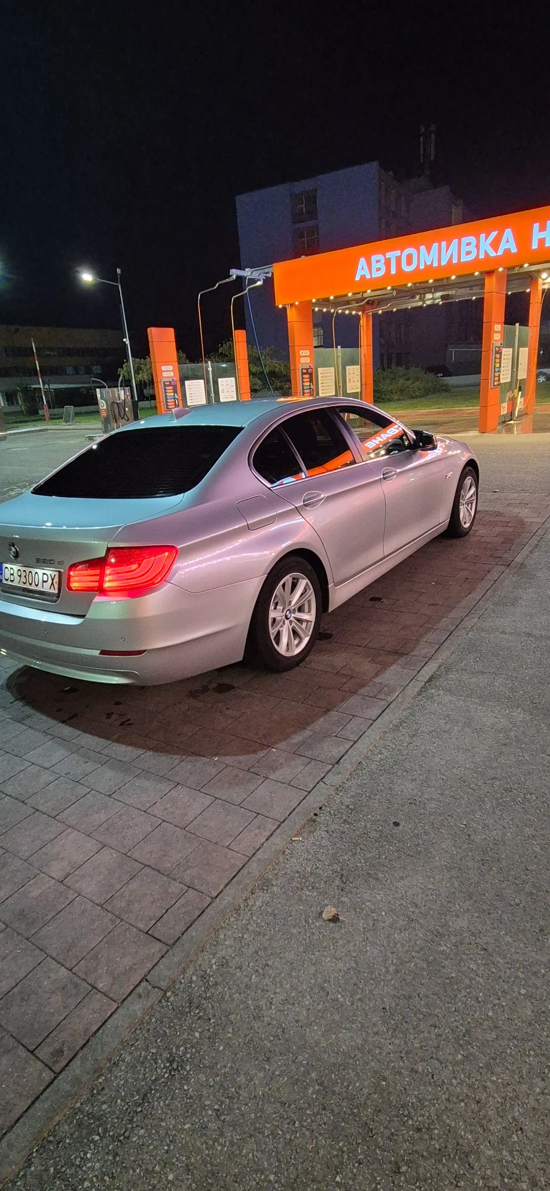 BMW 520, снимка 3 - Автомобили и джипове - 54510355