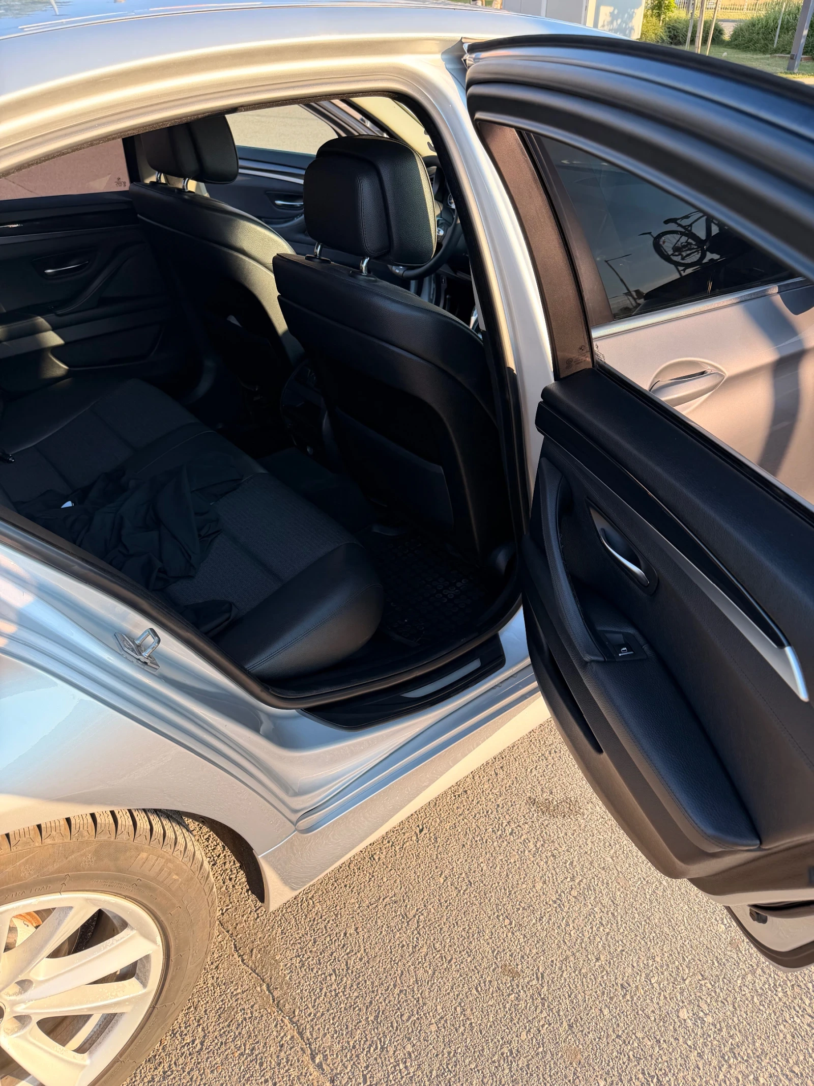 BMW 520, снимка 15 - Автомобили и джипове - 54510355