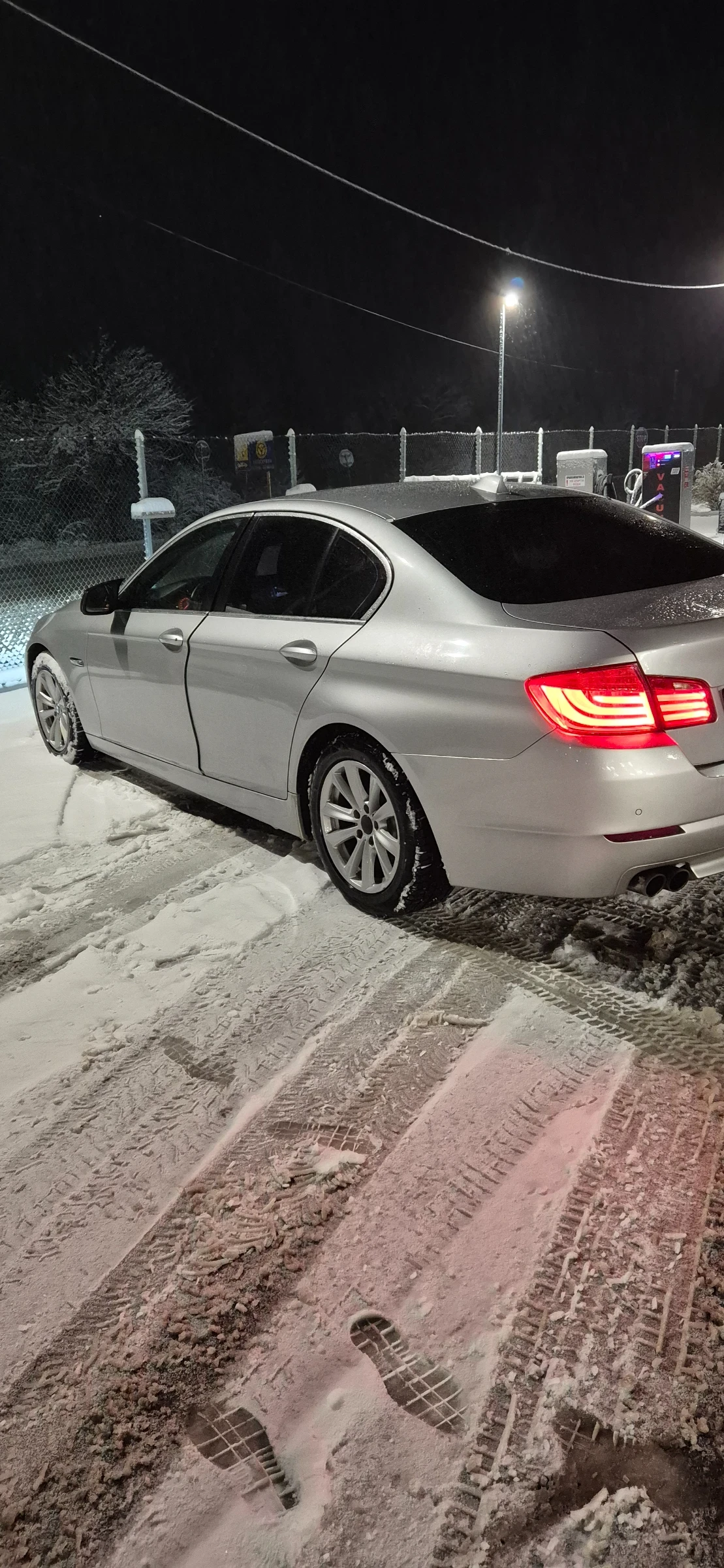 BMW 520, снимка 2 - Автомобили и джипове - 54510355