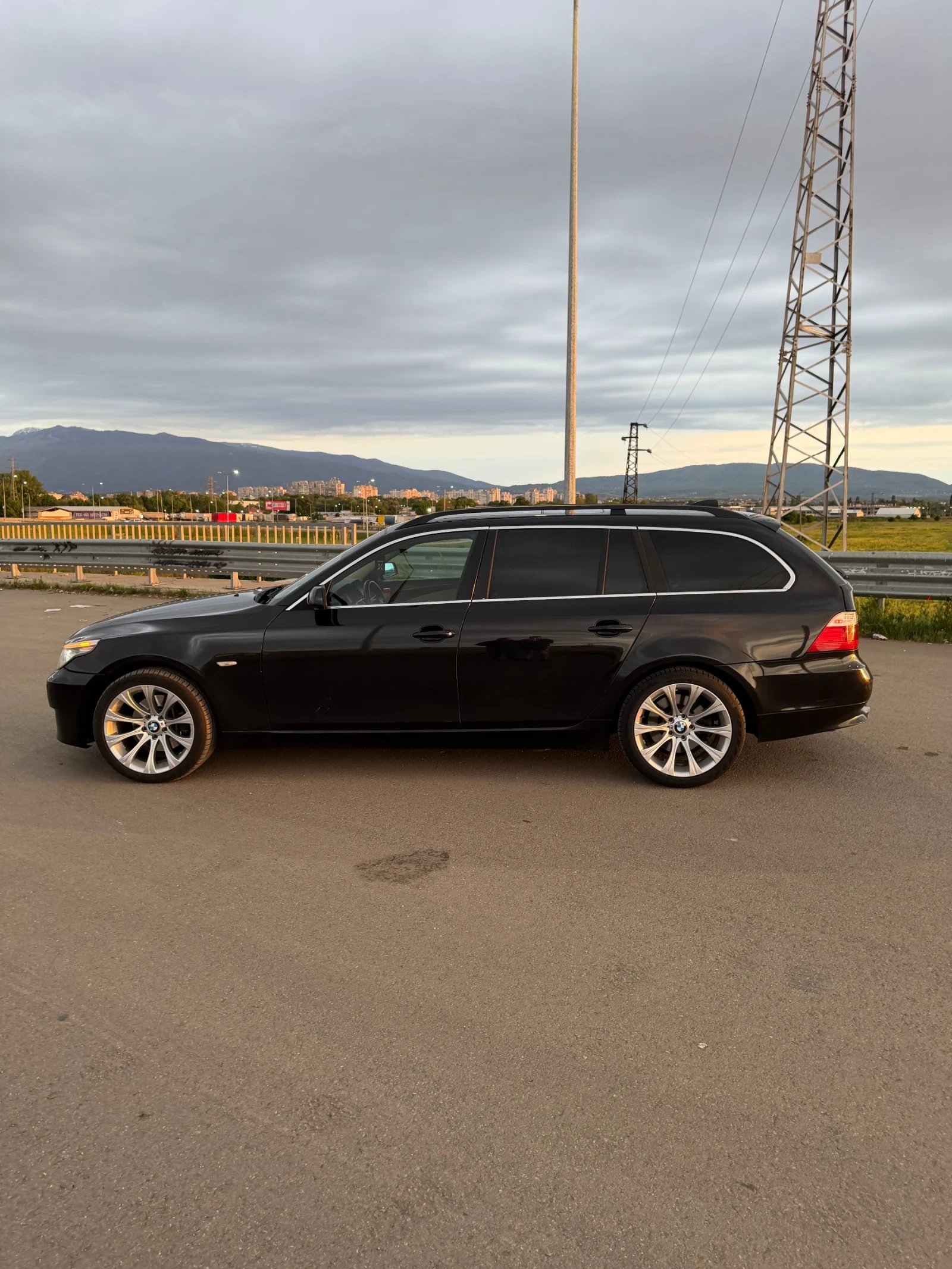 BMW 530, снимка 4 - Автомобили и джипове - 54611789