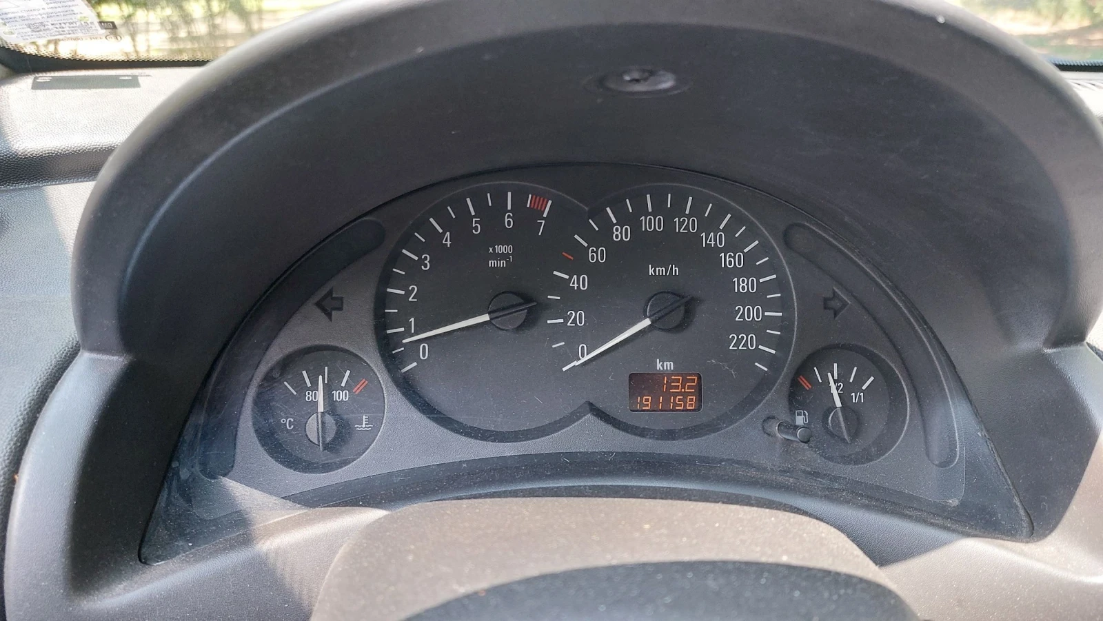 Opel Corsa, снимка 2 - Автомобили и джипове - 54798871