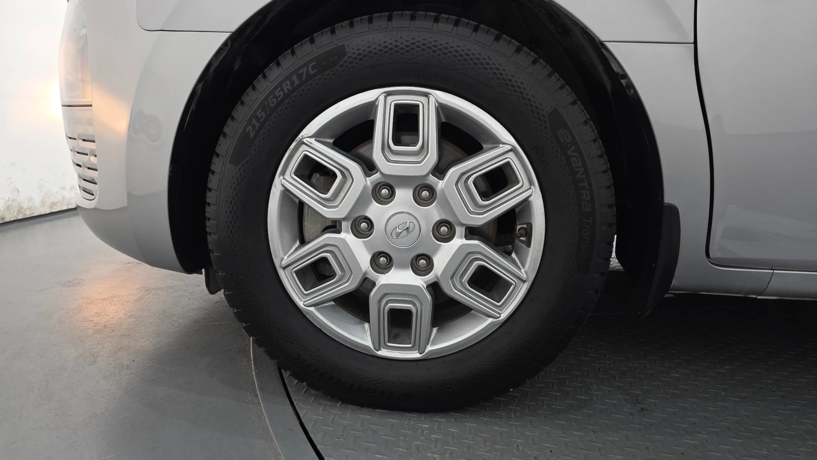 Hyundai Staria | Smart Cruise | Highway Driving Assist, снимка 5 - Автомобили и джипове - 54871091