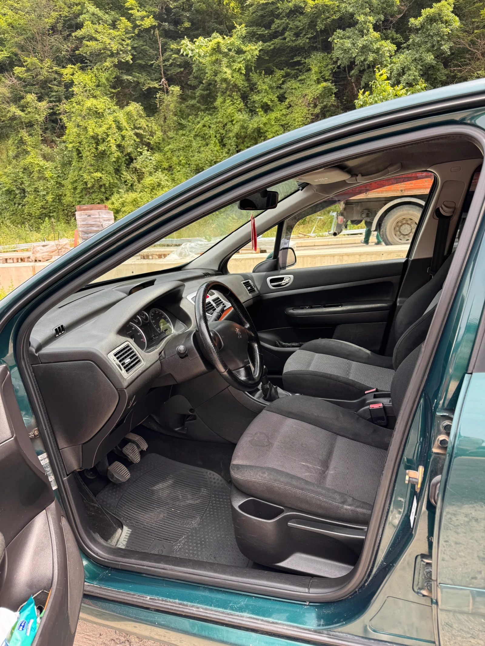 Peugeot 307, снимка 3 - Автомобили и джипове - 54928639