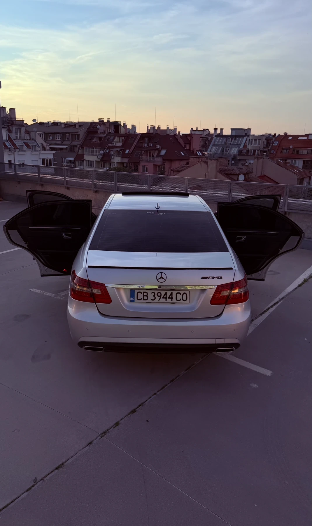 Mercedes-Benz E 350, снимка 6 - Автомобили и джипове - 55003530