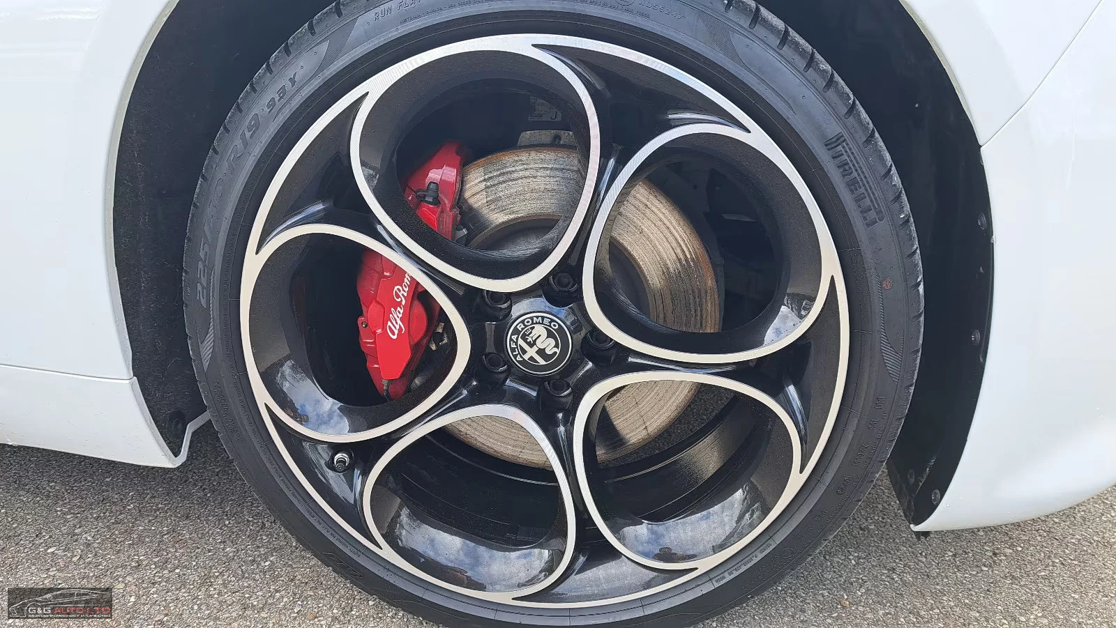 Alfa Romeo Giulia Q4/209HP/VELOCE/CAM/PANO/MATRIX/ACC/KLESS/562z, снимка 6 - Автомобили и джипове - 55208034