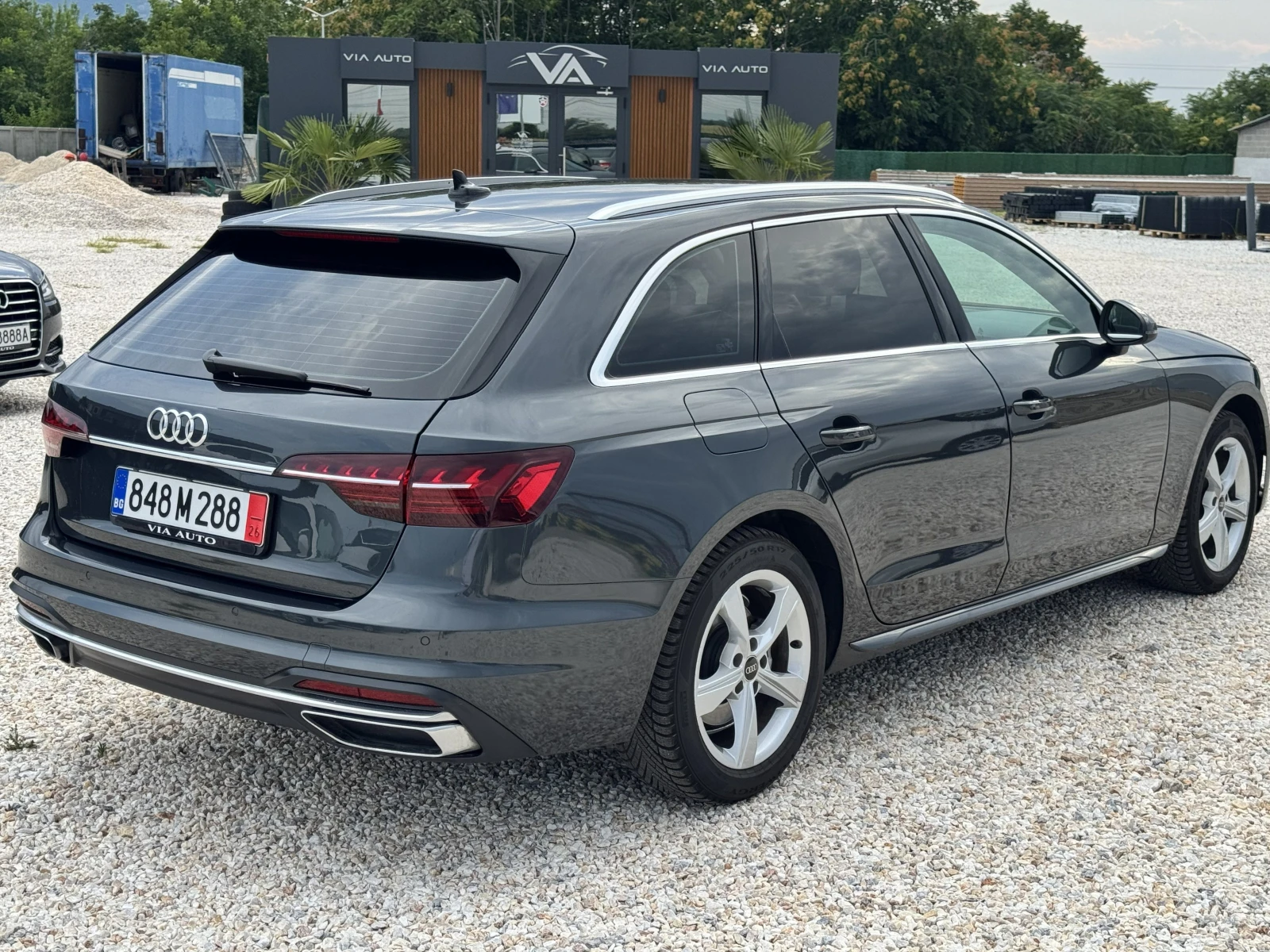 Audi A4 46000KM ТОП СЪСТОЯНИЕ, снимка 4 - Автомобили и джипове - 55420179