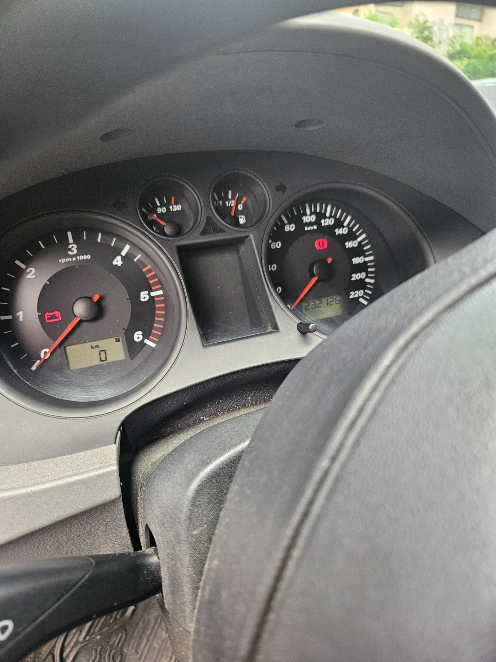 Seat Ibiza, снимка 8 - Автомобили и джипове - 55587044