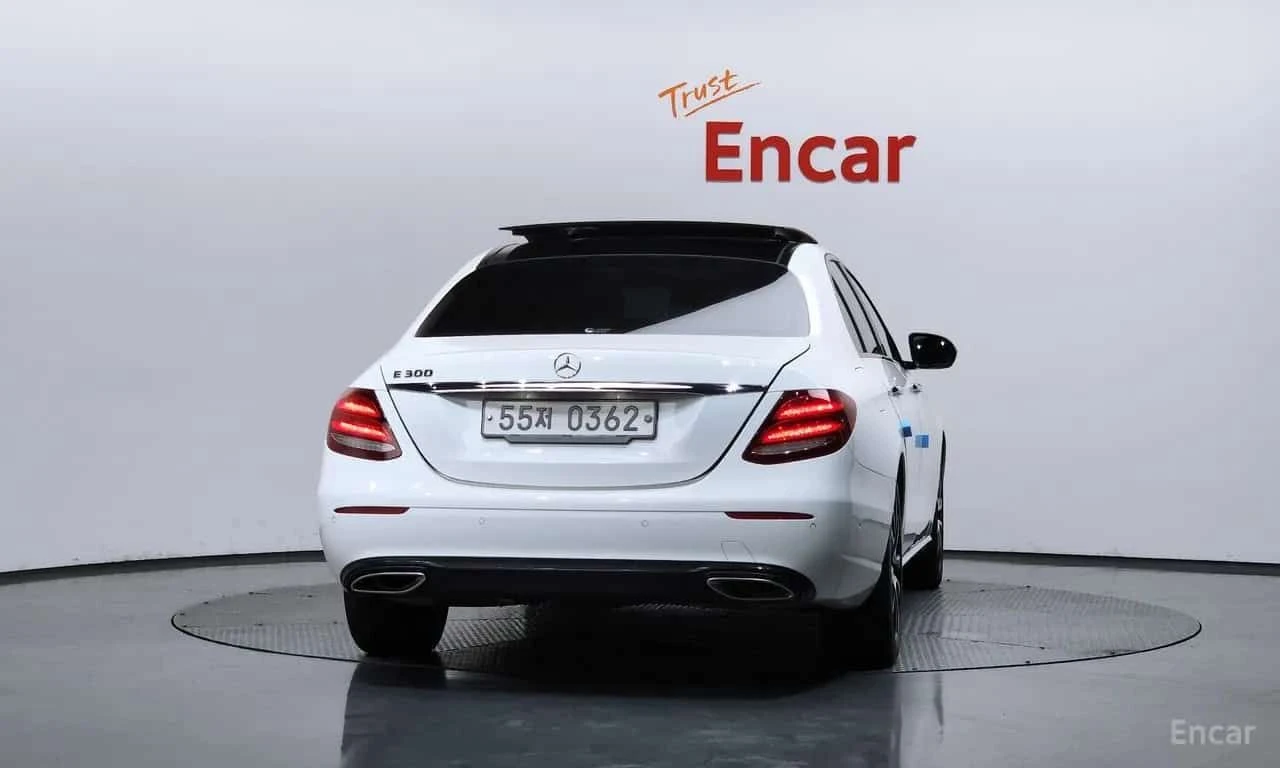 Mercedes-Benz E 300 Avantgarde | АВТОКРЕДИТ БЕЗ ПЪРВОНАЧАЛНА ВНОСКА | , снимка 4 - Автомобили и джипове - 55612239