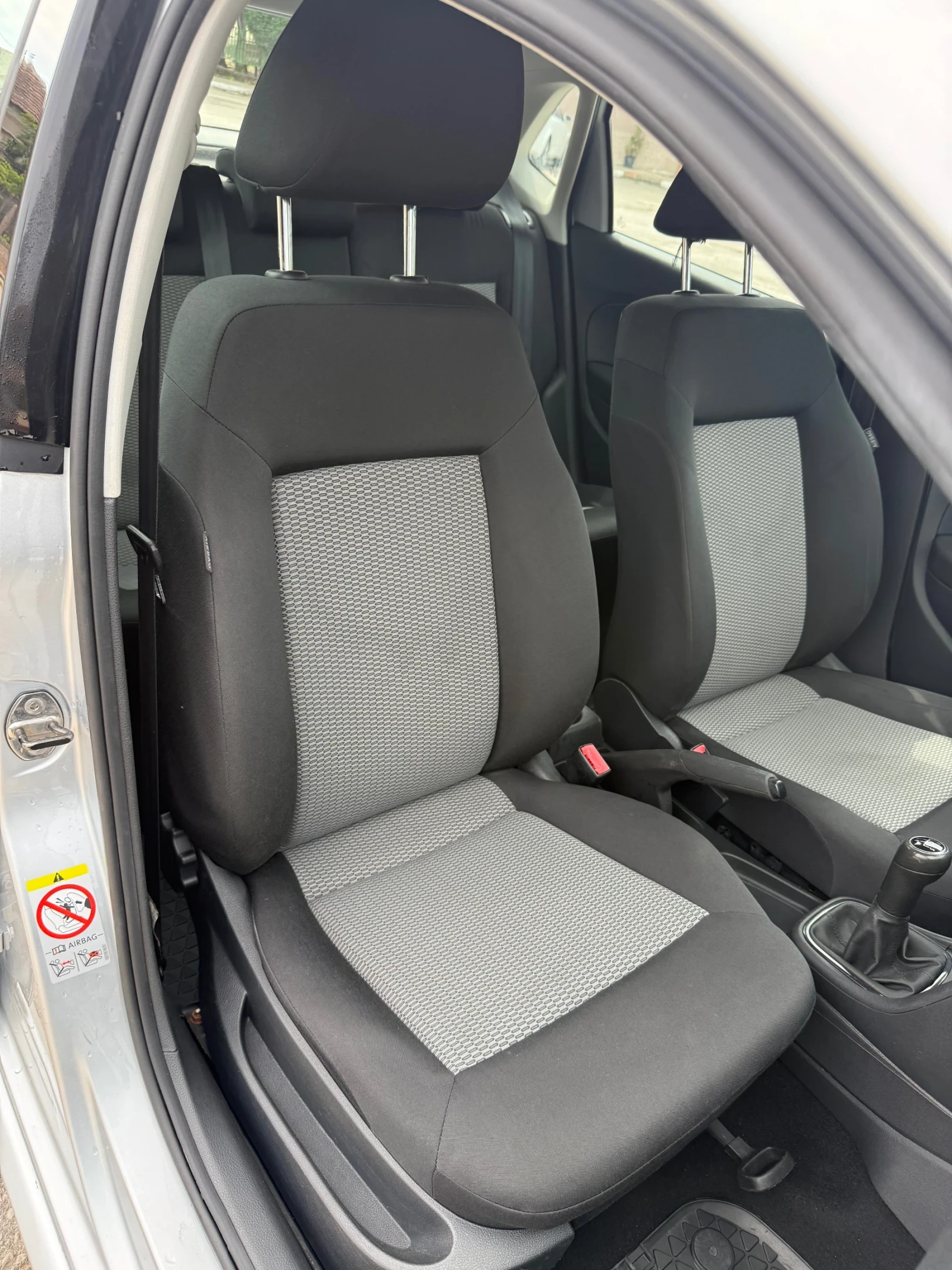 VW Polo 1.2i* KLIMA* , снимка 14 - Автомобили и джипове - 56069358