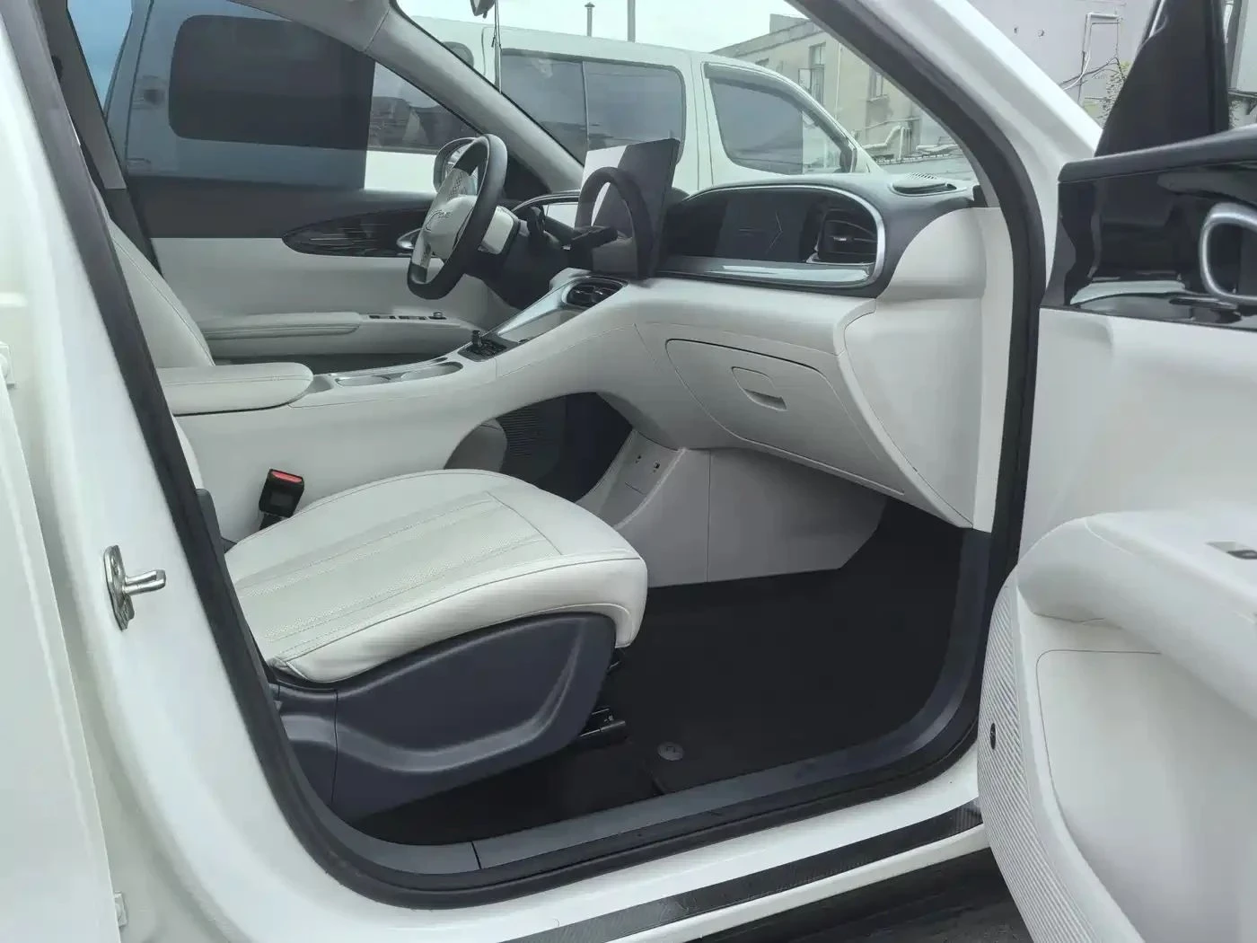 Geely E2 | Mobile.bg � ����������� 9