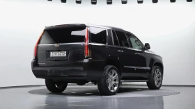 Cadillac Escalade 6.2* ЛЮК* HUD* 360* KEYLESS* ПОДГРЕВ ВОЛАН* КРАЙНА, снимка 2