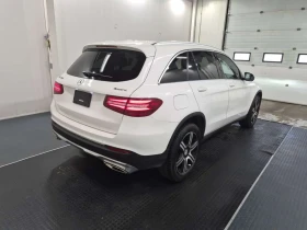 Mercedes-Benz GLC 300  * CARFAX * ОПЦИЯ ЗА ФИНАНСИРАНЕ, снимка 3