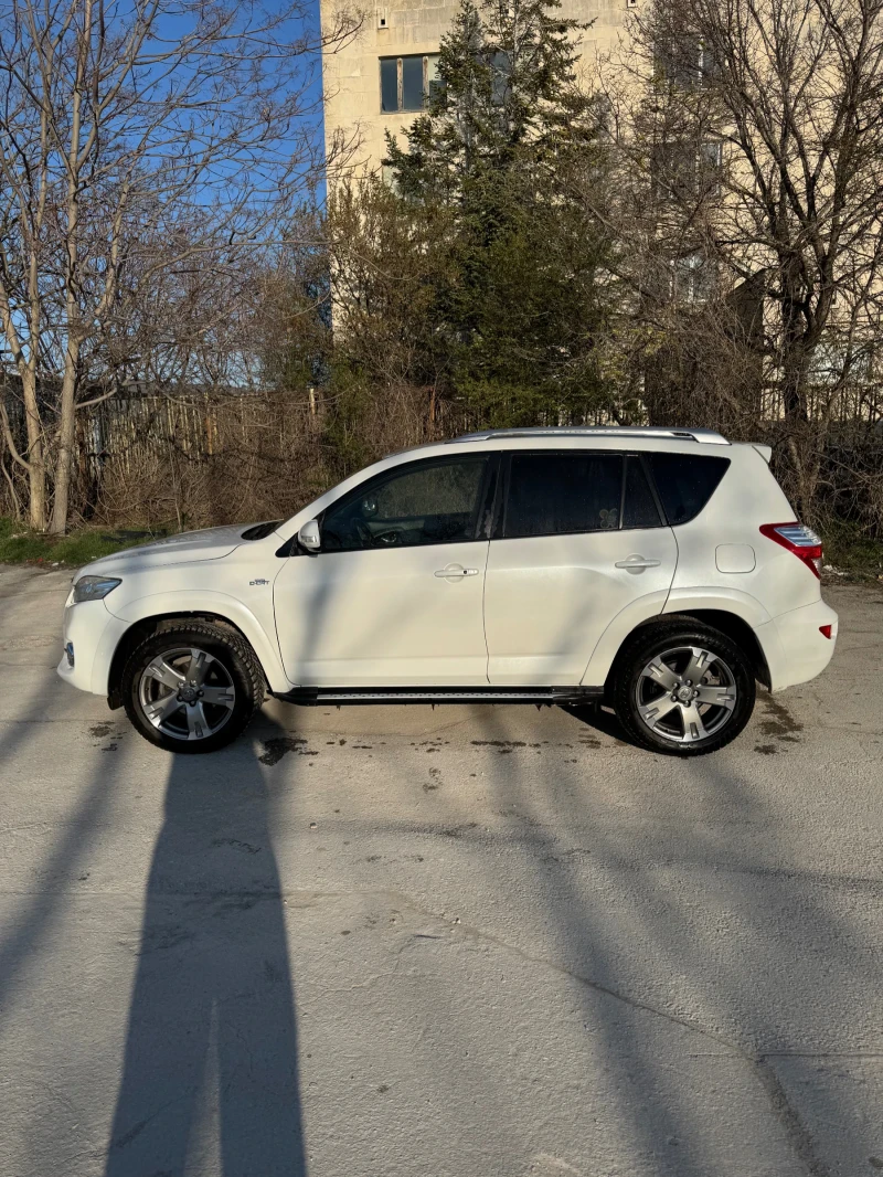 Toyota Rav4 2.2D4D, снимка 5 - Автомобили и джипове - 50585734