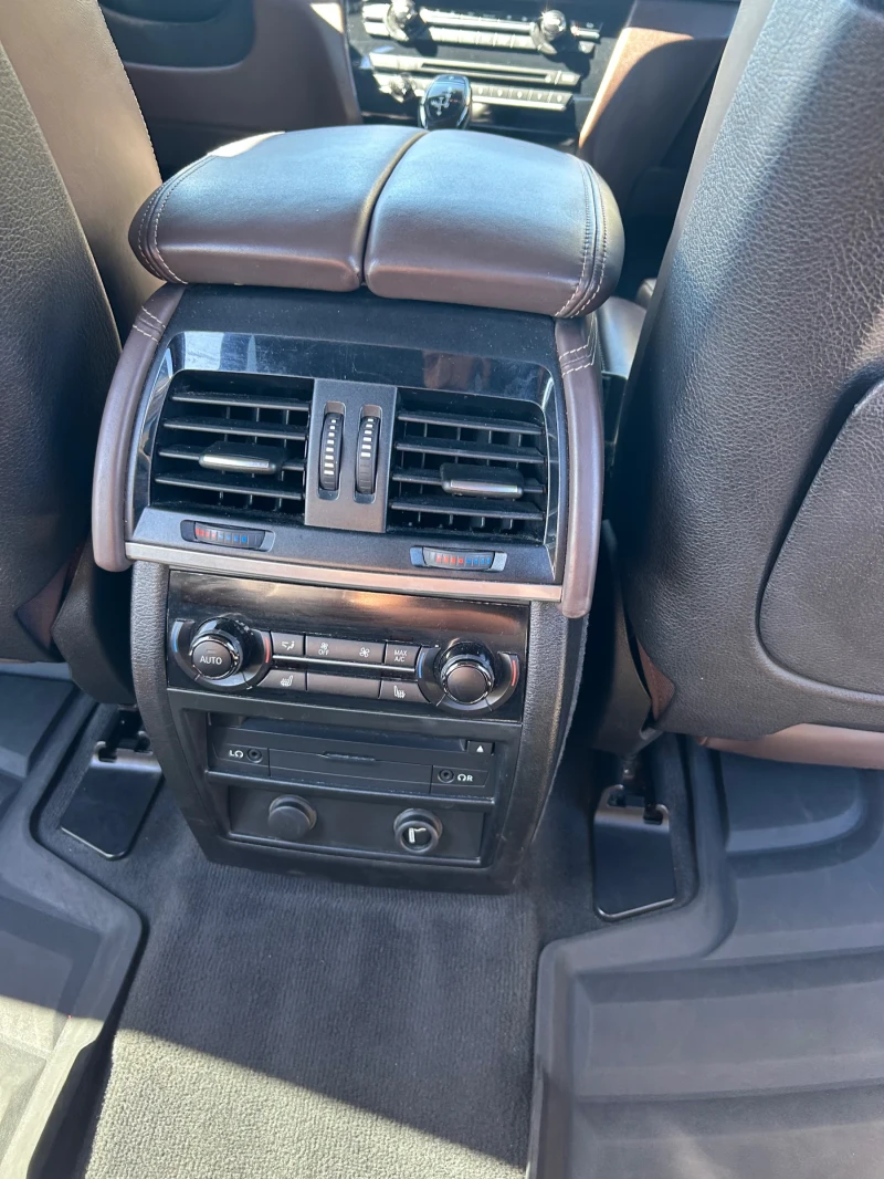 BMW X5 4.0d 313 FuLL TVx3, снимка 7 - Автомобили и джипове - 51898200