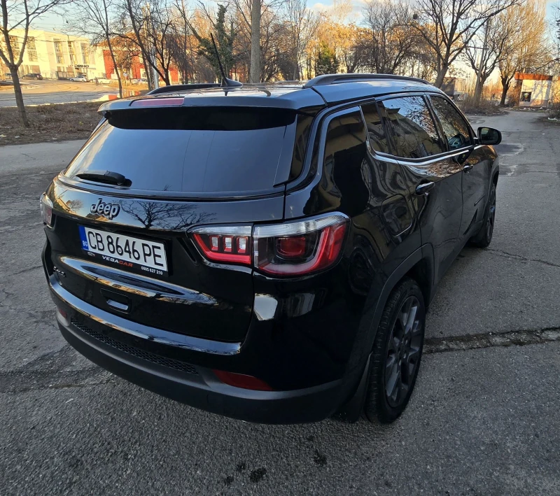 Jeep Compass автомат, 2, 4куб, 182кс, 4х4, камера, газ/бензин, снимка 6 - Автомобили и джипове - 52033153