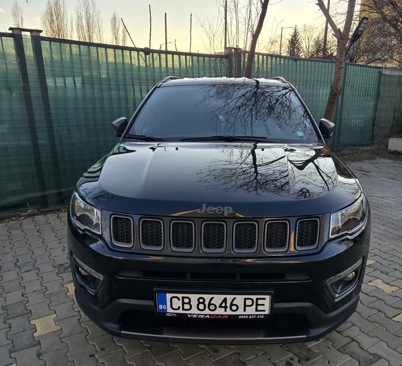 Jeep Compass автомат, 2, 4куб, 182кс, 4х4, камера, газ/бензин, снимка 2 - Автомобили и джипове - 52033153