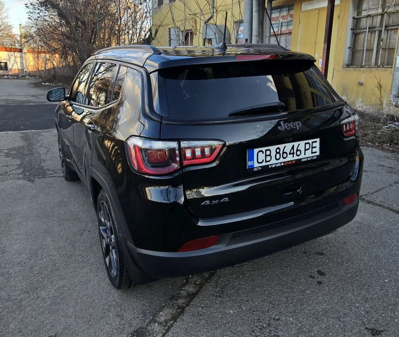Jeep Compass автомат, 2, 4куб, 182кс, 4х4, камера, газ/бензин, снимка 7 - Автомобили и джипове - 52033153