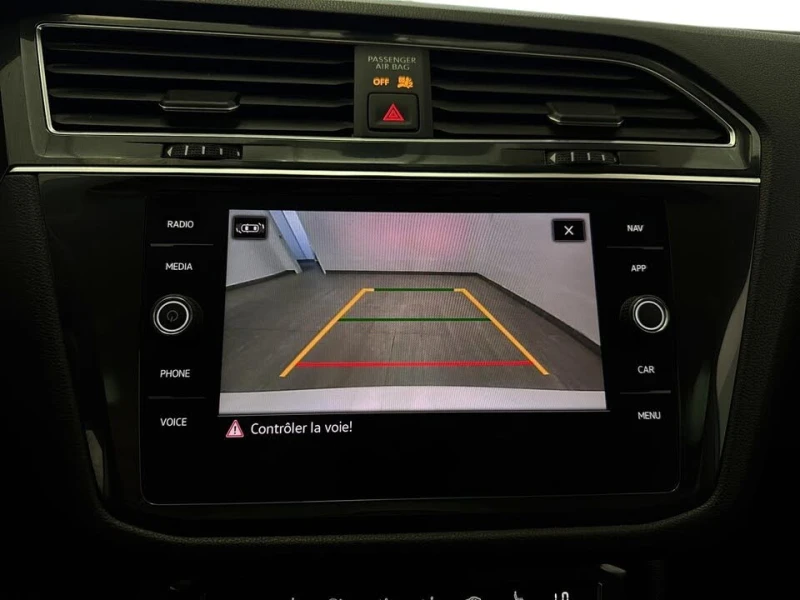 VW Tiguan ПАНО* ПОДГРЕВ* НАВИ* CAM* , снимка 9 - Автомобили и джипове - 52849682