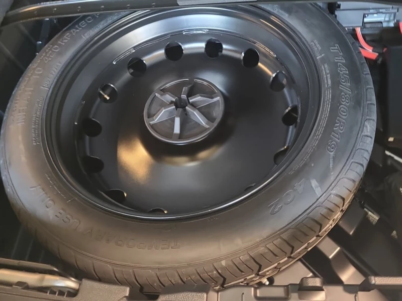 Mercedes-Benz GLC 300 4MATIC | DISTRONIC | BURMESTER | PANO | ПОДГРЕВИ, снимка 14 - Автомобили и джипове - 53417874