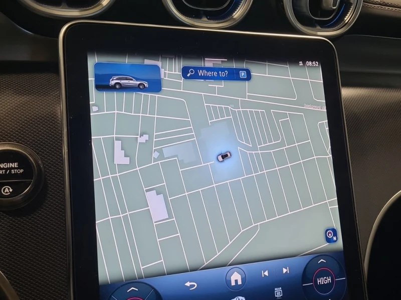 Mercedes-Benz GLC 300 4MATIC | DISTRONIC | BURMESTER | PANO | ПОДГРЕВИ, снимка 11 - Автомобили и джипове - 53417874