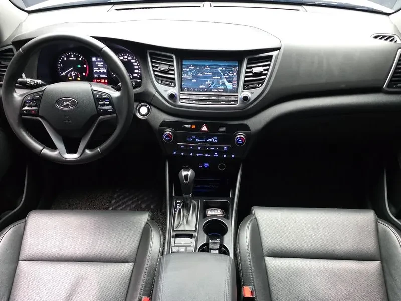 Hyundai Tucson 2.0 - САМО 30% АВАНС, снимка 7 - Автомобили и джипове - 56065941