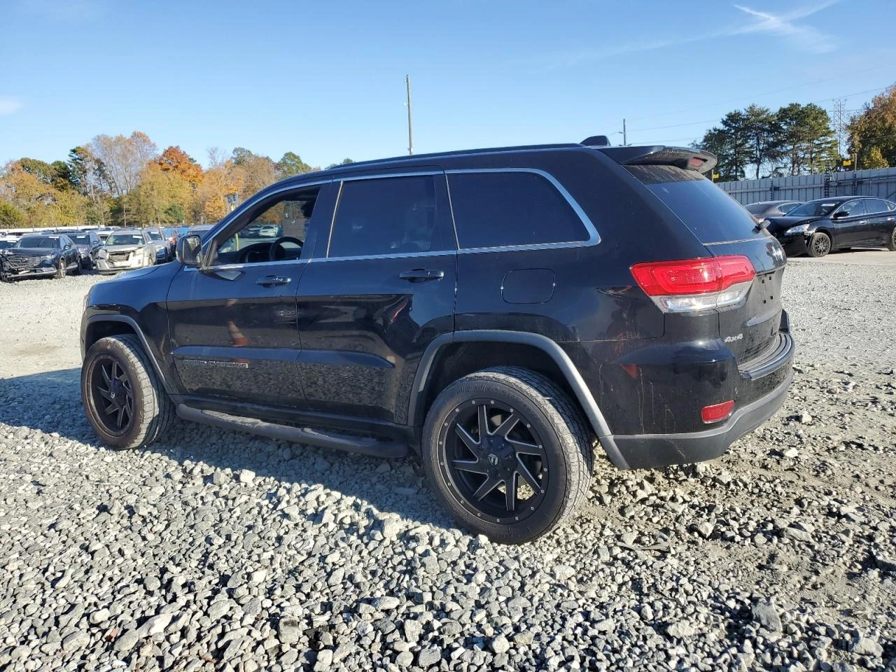 Jeep Grand cherokee LAREDO 4X4 - изображение 3