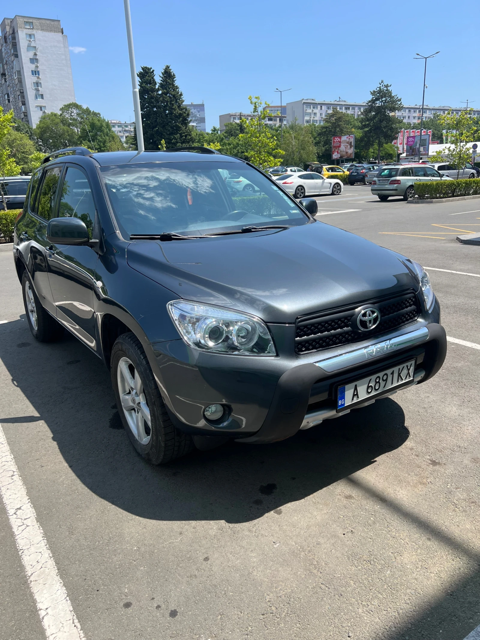 Toyota Rav4 Първи собственик! ГАРАЖНА! - изображение 4