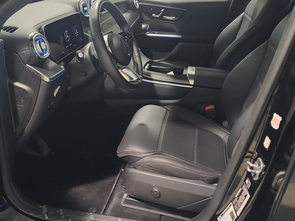 Mercedes-Benz GLC 300 4MATIC | DISTRONIC | BURMESTER | PANO | ПОДГРЕВИ - изображение 8