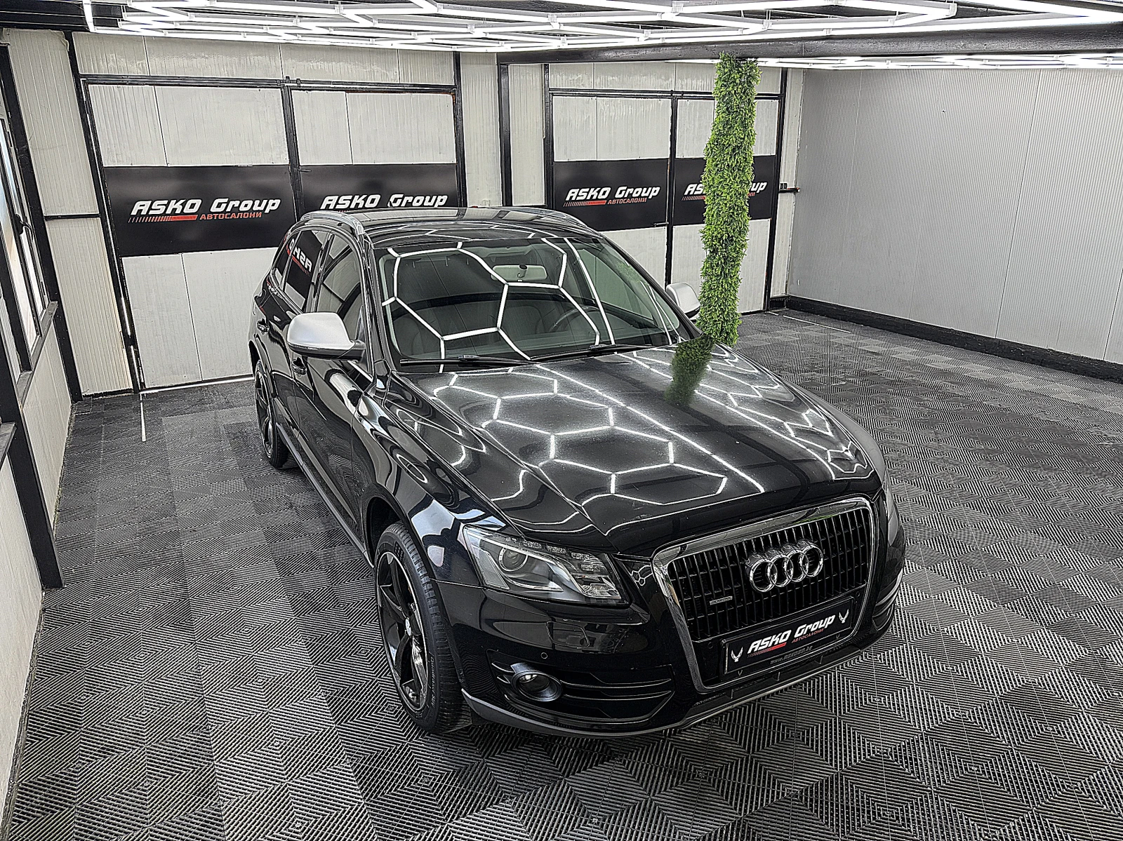 Audi Q5 S-LINE/F1/LED/NAVI/ TOP!!!СОБСТВЕН ЛИЗИНГ, снимка 7 - Автомобили и джипове - 54125113