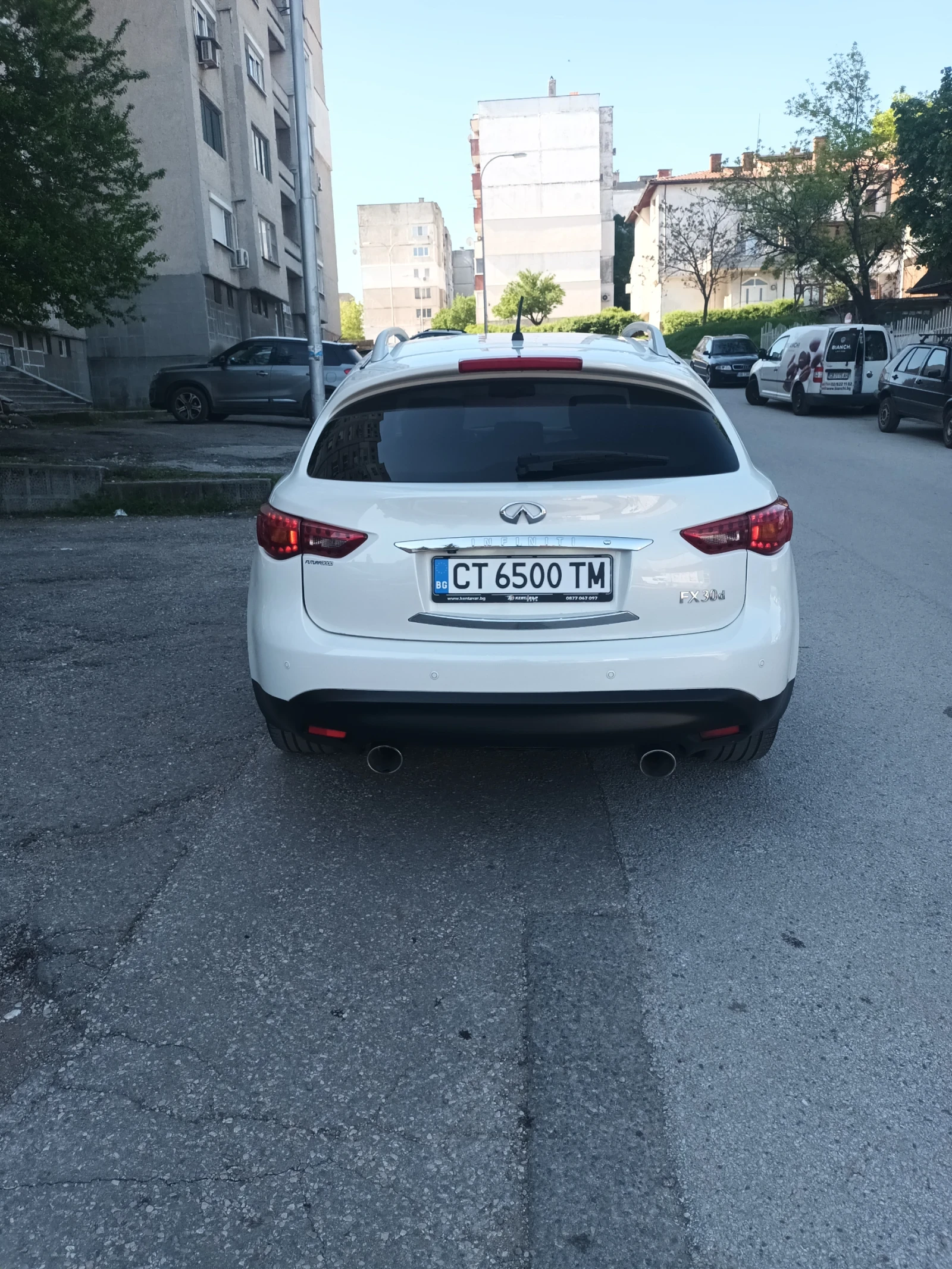 Infiniti Fx 30, снимка 6 - Автомобили и джипове - 54422074