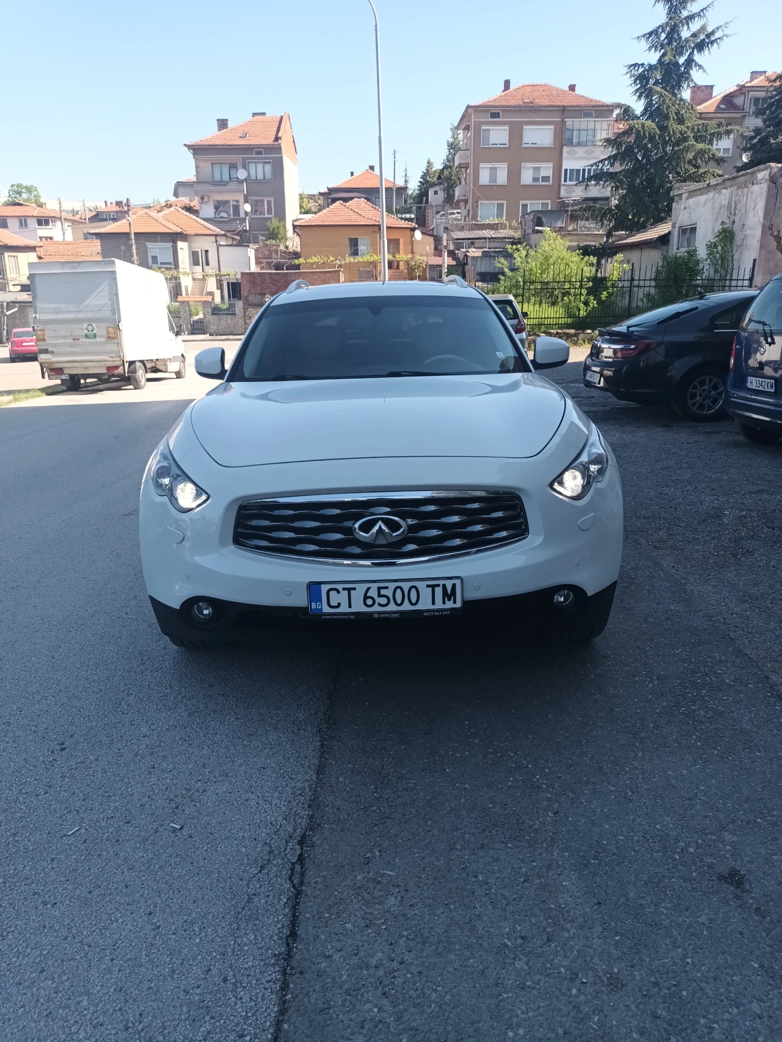 Infiniti Fx 30, снимка 8 - Автомобили и джипове - 54422074