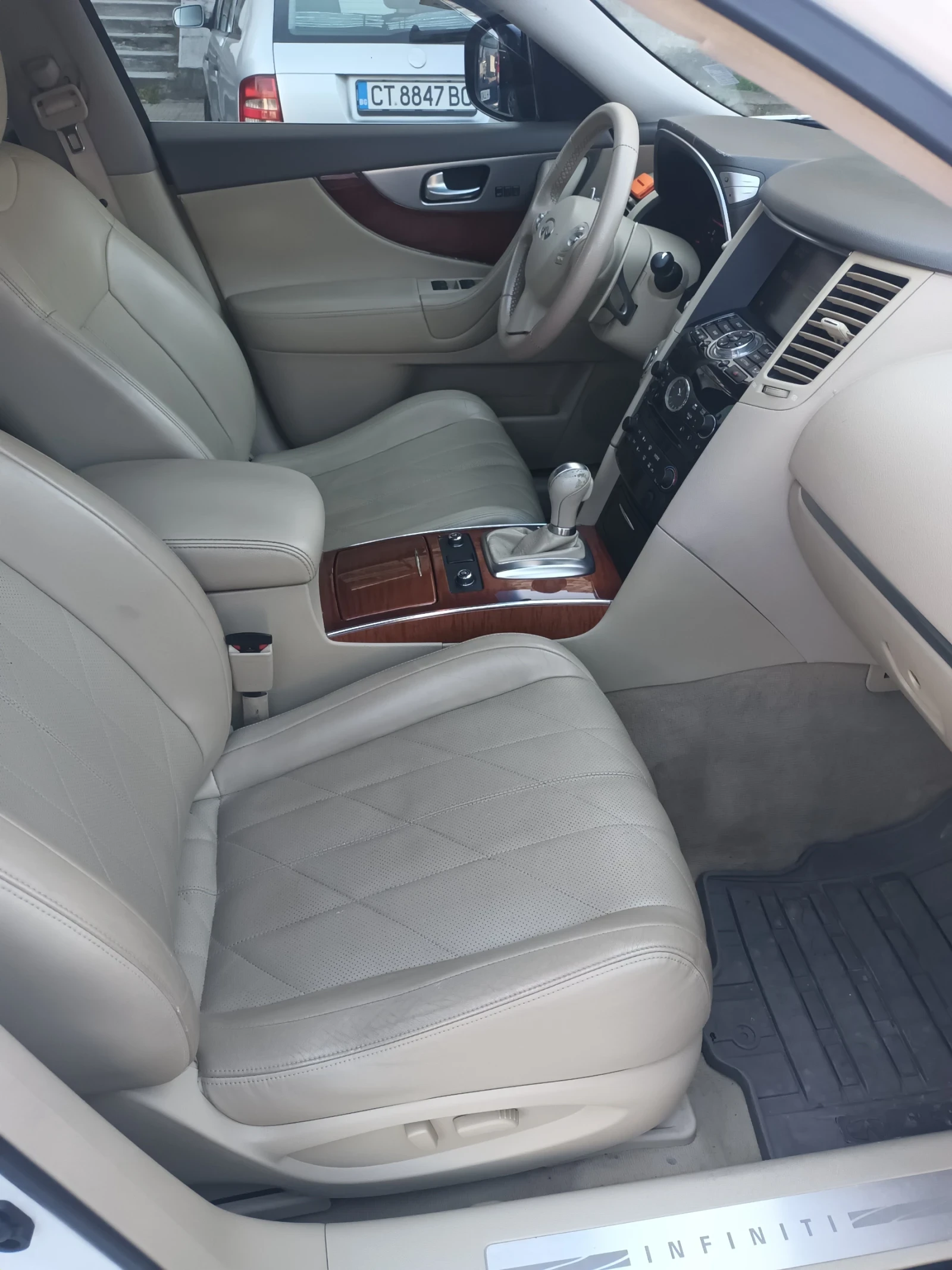 Infiniti Fx 30, снимка 10 - Автомобили и джипове - 54422074