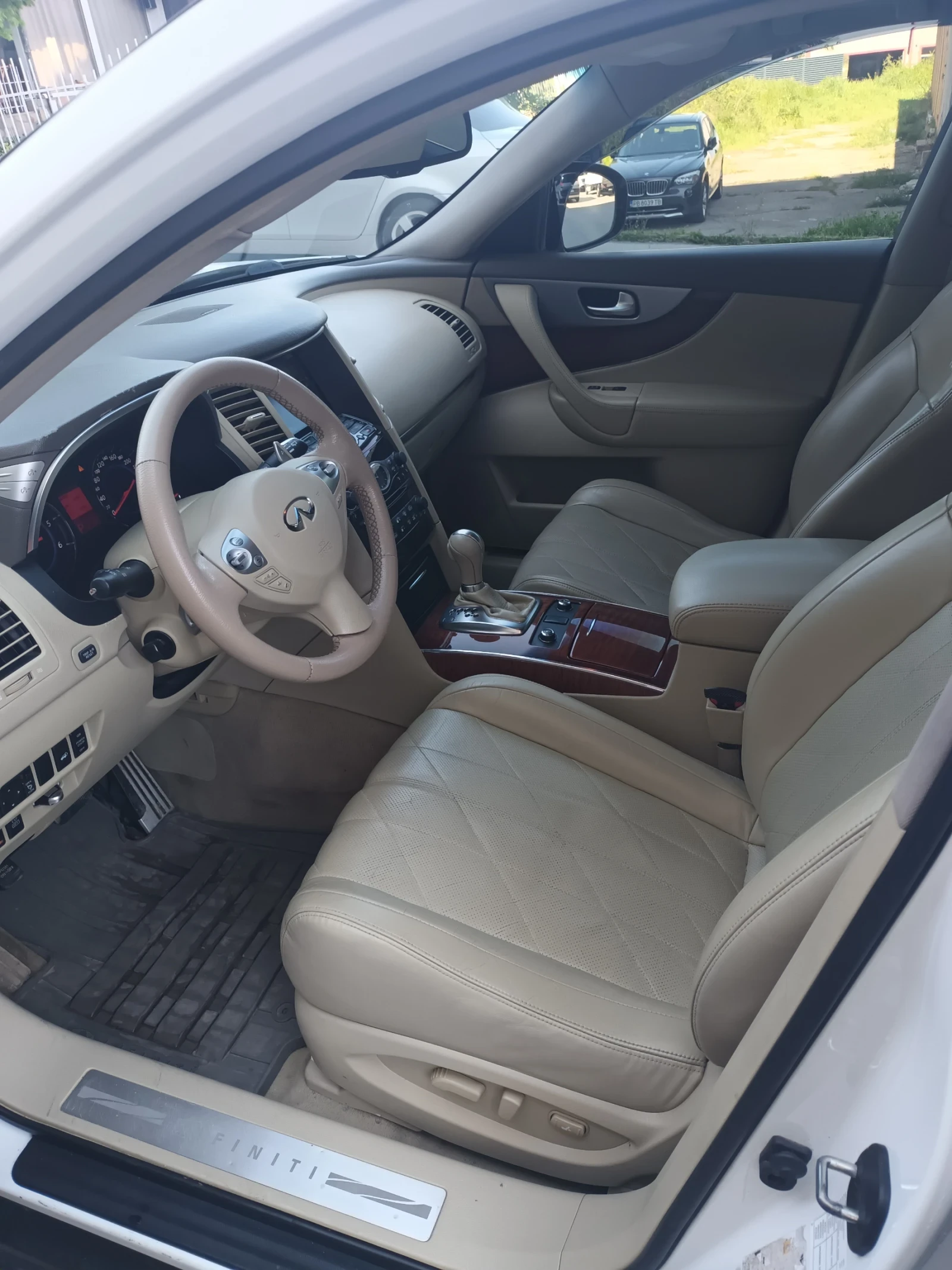 Infiniti Fx 30, снимка 12 - Автомобили и джипове - 54422074