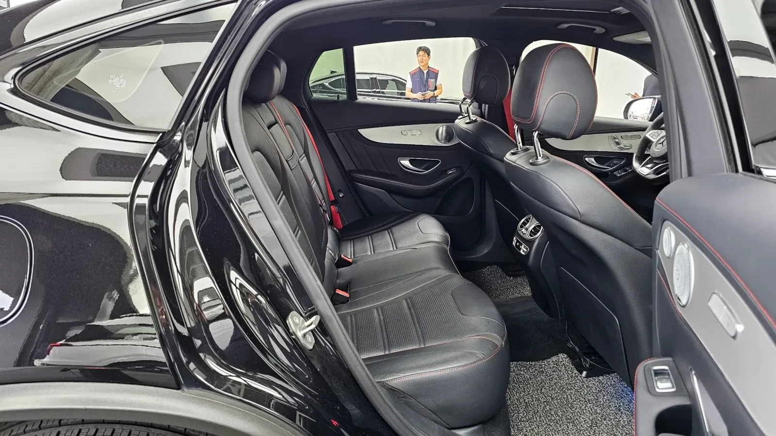 Mercedes-Benz GLC 43 AMG ДИСТРОНИК/ПАНО/ПОДГРЕВ/360/, снимка 13 - Автомобили и джипове - 54766367