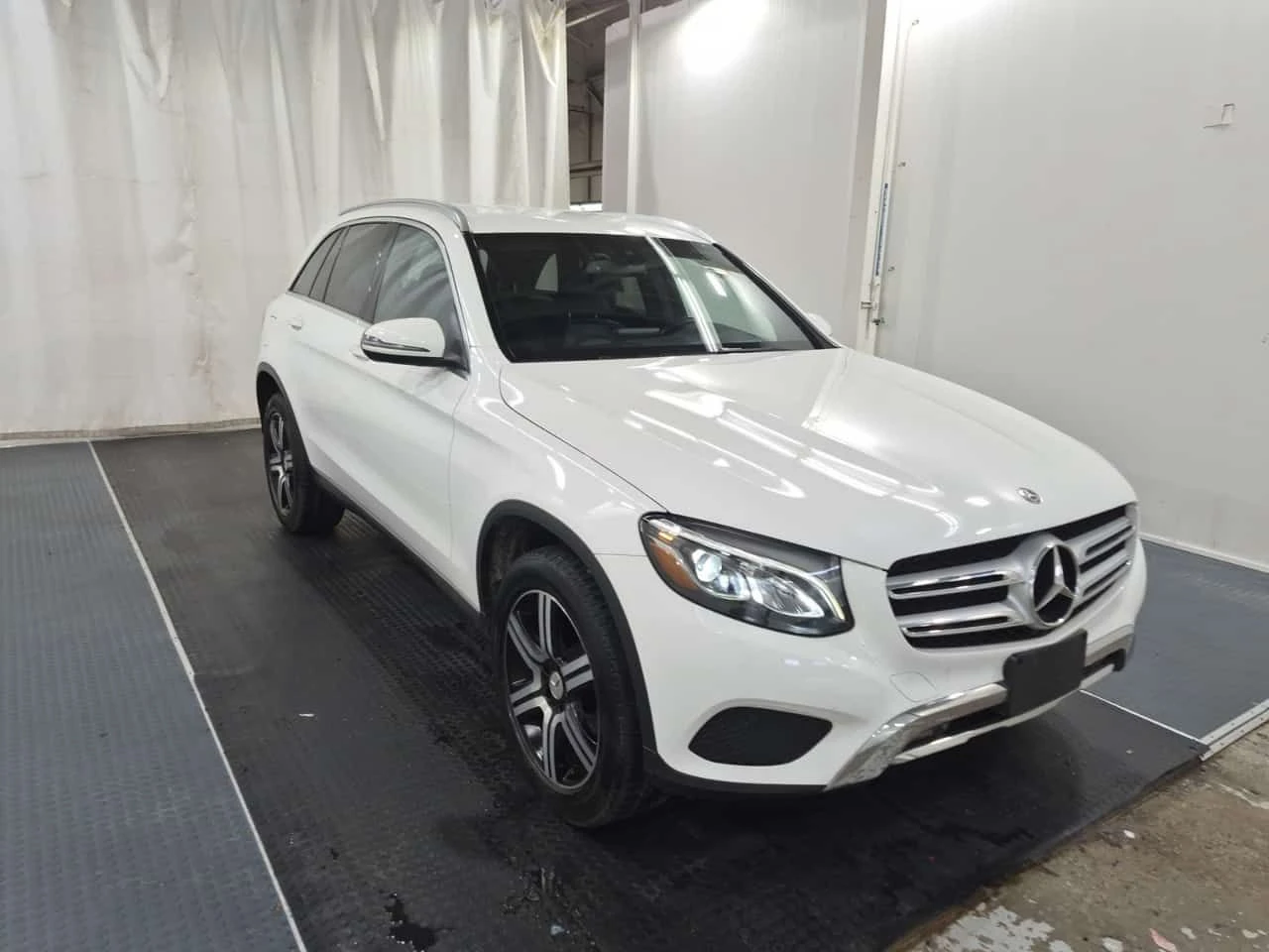 Mercedes-Benz GLC 300  * CARFAX * ����� �� ����������� | Mobile.bg � ����������� 2