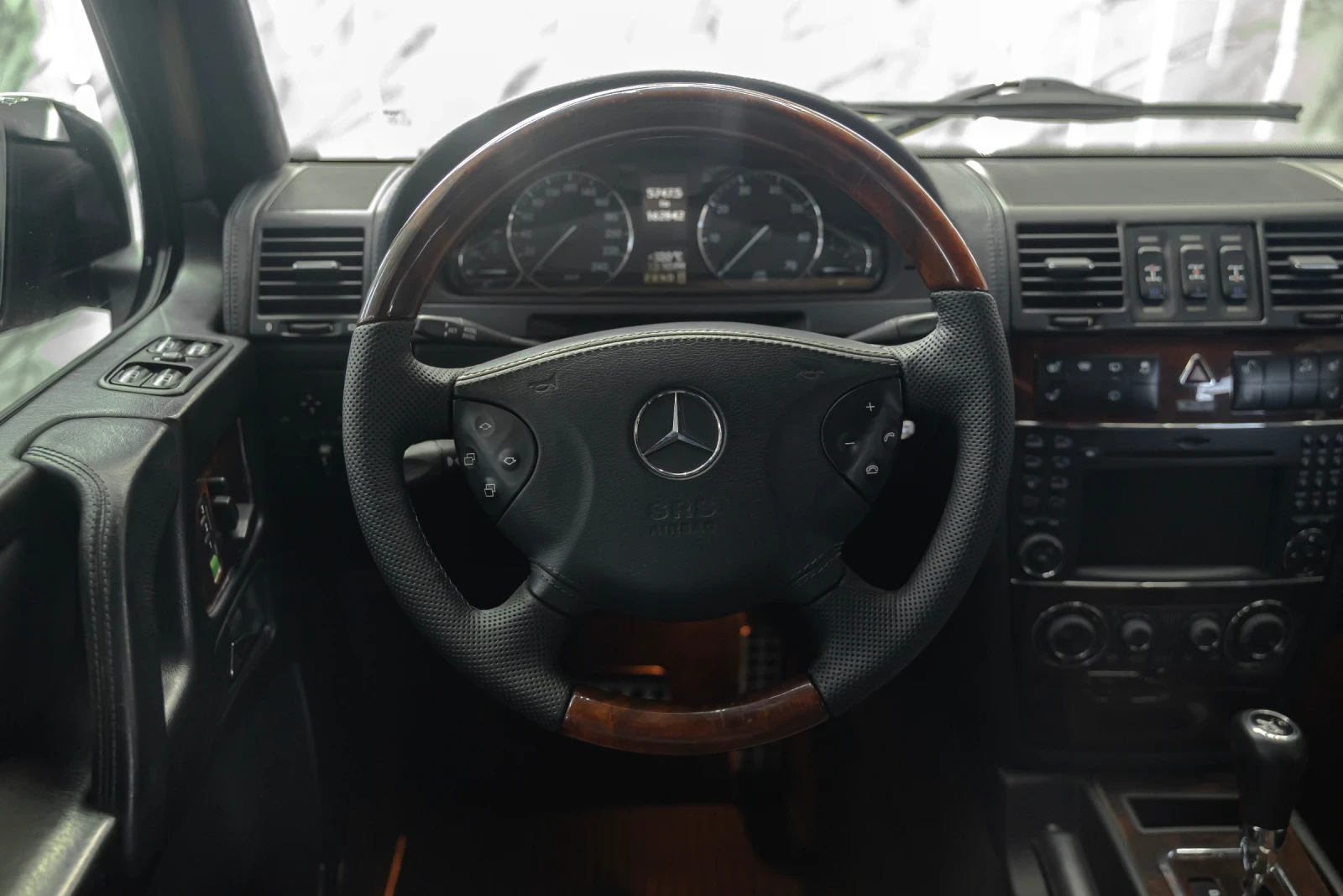 Mercedes-Benz G 500 AMG Optic 388hp БАРТЕР/ЛИЗИНГ , снимка 9 - Автомобили и джипове - 55982332