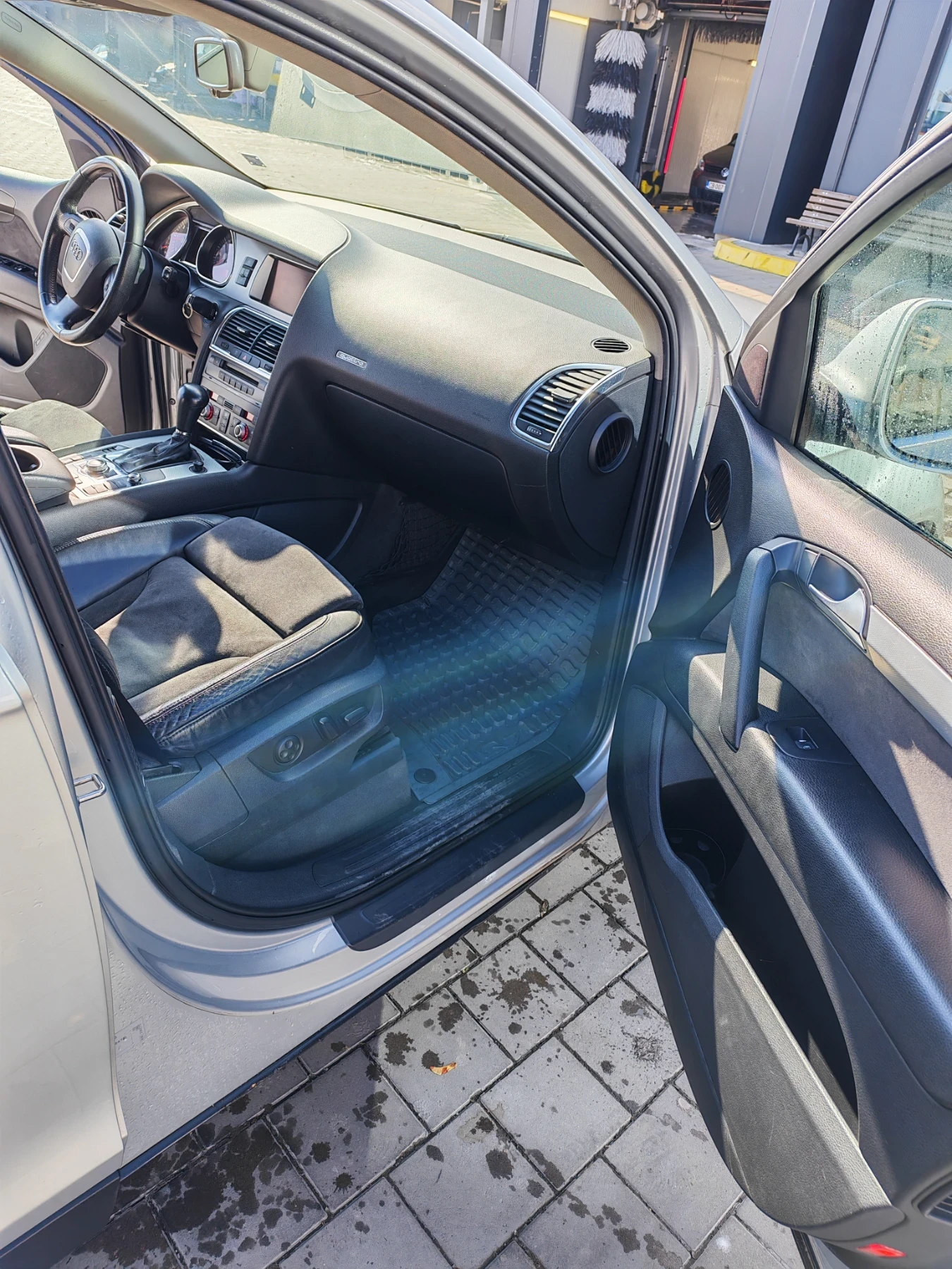Audi Q7, снимка 9 - Автомобили и джипове - 56643264