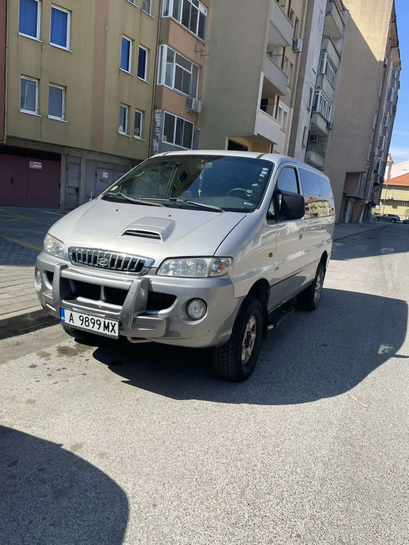 Hyundai H1 STAREX 4x4, снимка 4 - Бусове и автобуси - 47512856