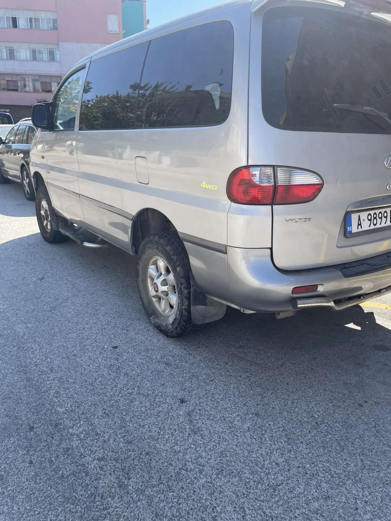 Hyundai H1 STAREX 4x4, снимка 8 - Бусове и автобуси - 46966384