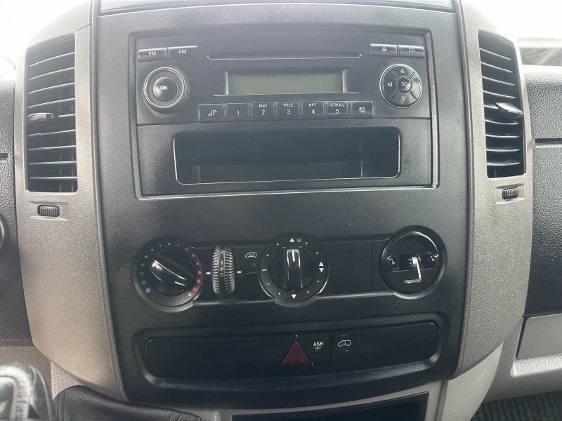 Mercedes-Benz Sprinter 313, снимка 13 - Бусове и автобуси - 53456718